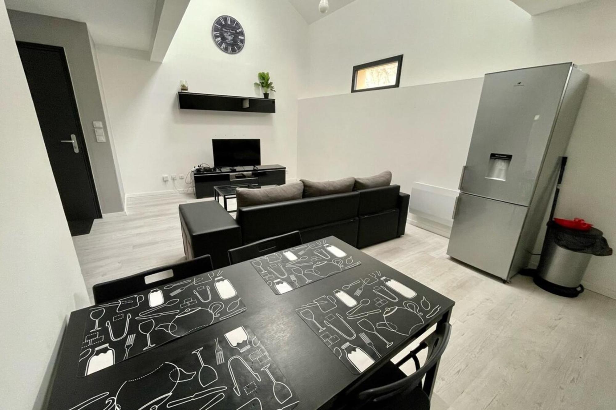 Duplex Montereau Centre - Chez Marc Apartment ภายนอก รูปภาพ